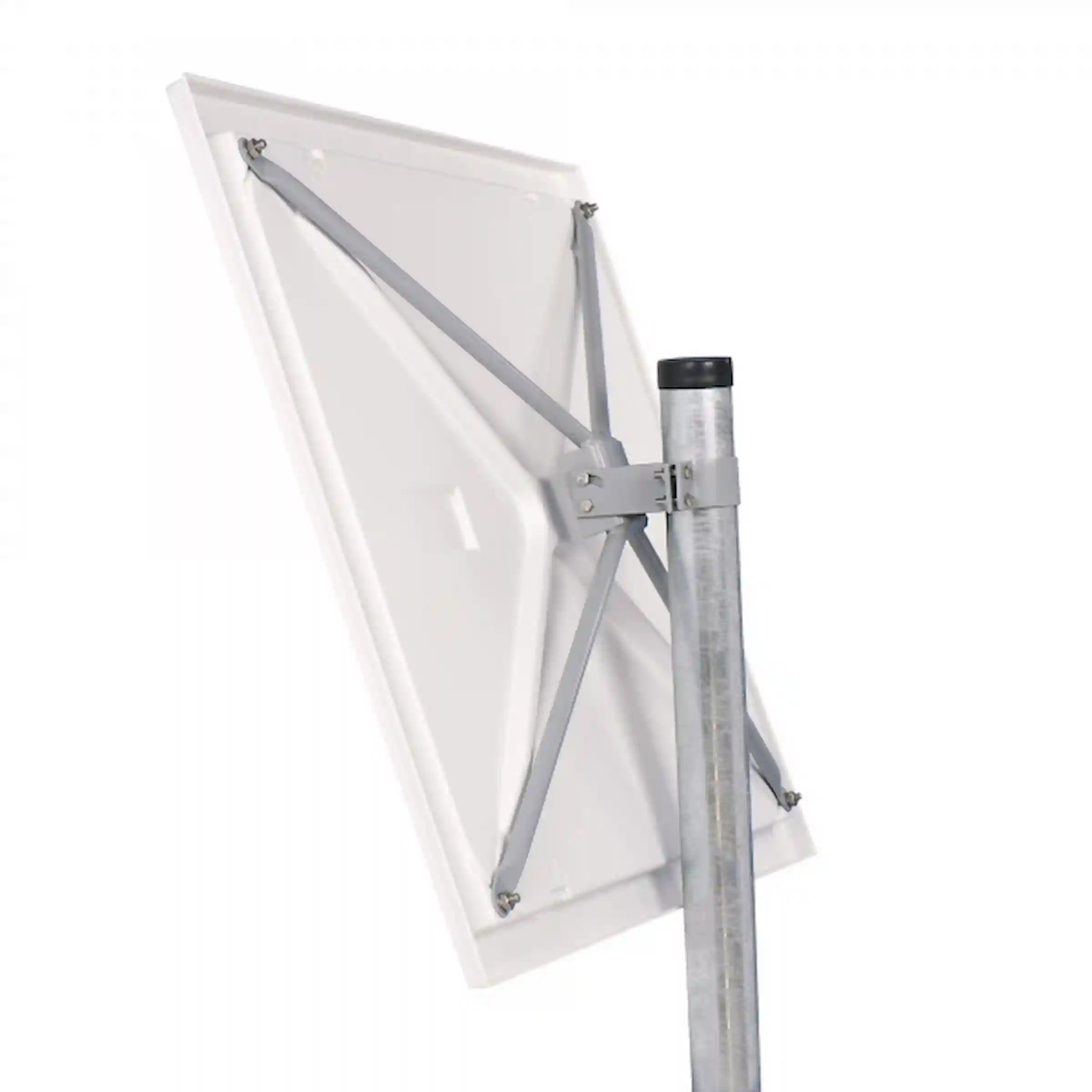 Wetterfester DIAMOND Spiegel mit UV-beständigem Kunststoffrahmen und 10 Jahren Funktionsgarantie.