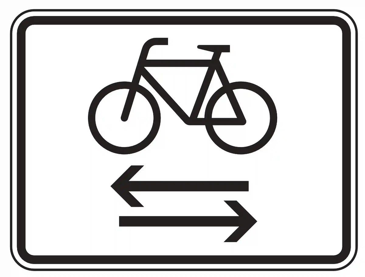 Der Radverkehr kreuz von links und von rechts