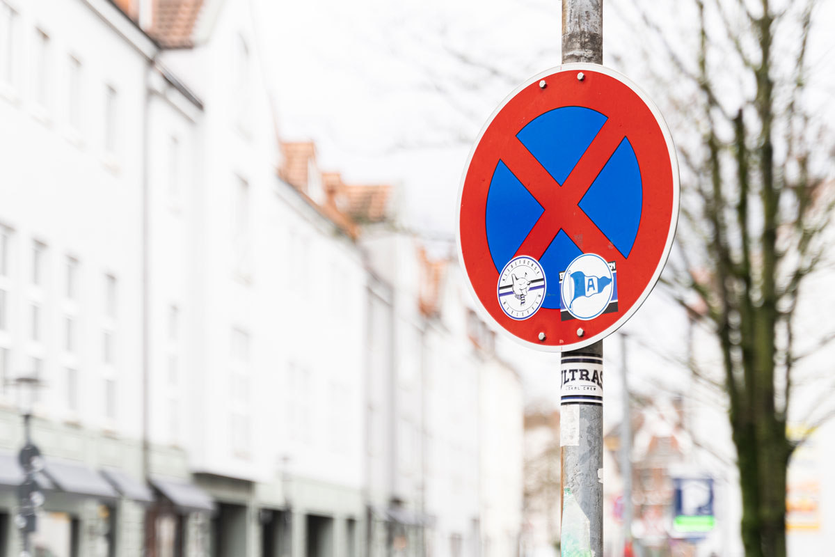 Materialien für Verkehrszeichen