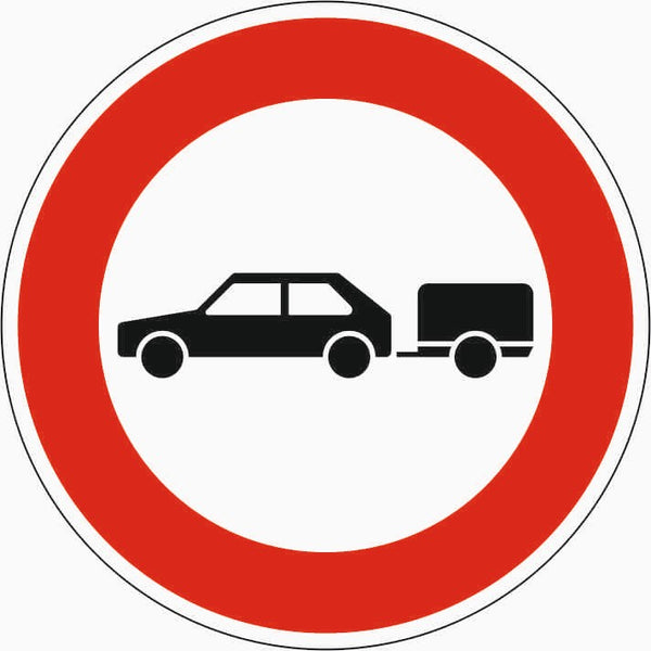 Verkehrszeichen "Verbot für Personenkraftwagen mit Anhänger" - VZ 257-56